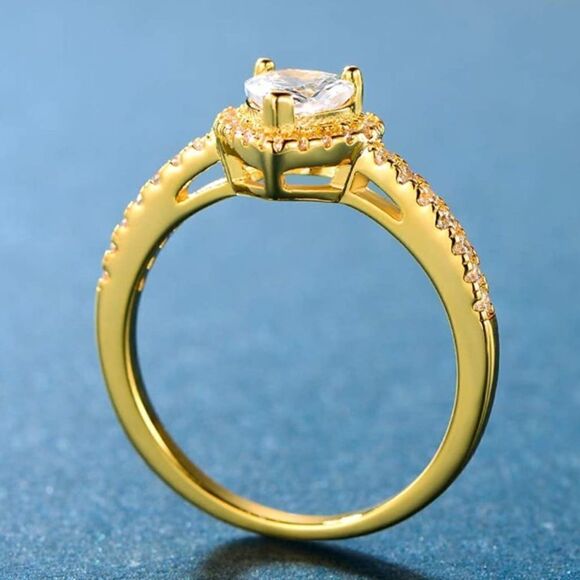 18K Yellow Gold and White Diamond Cubic Zirconia Halo Heart Engagement Ring - Picture 3 of 5